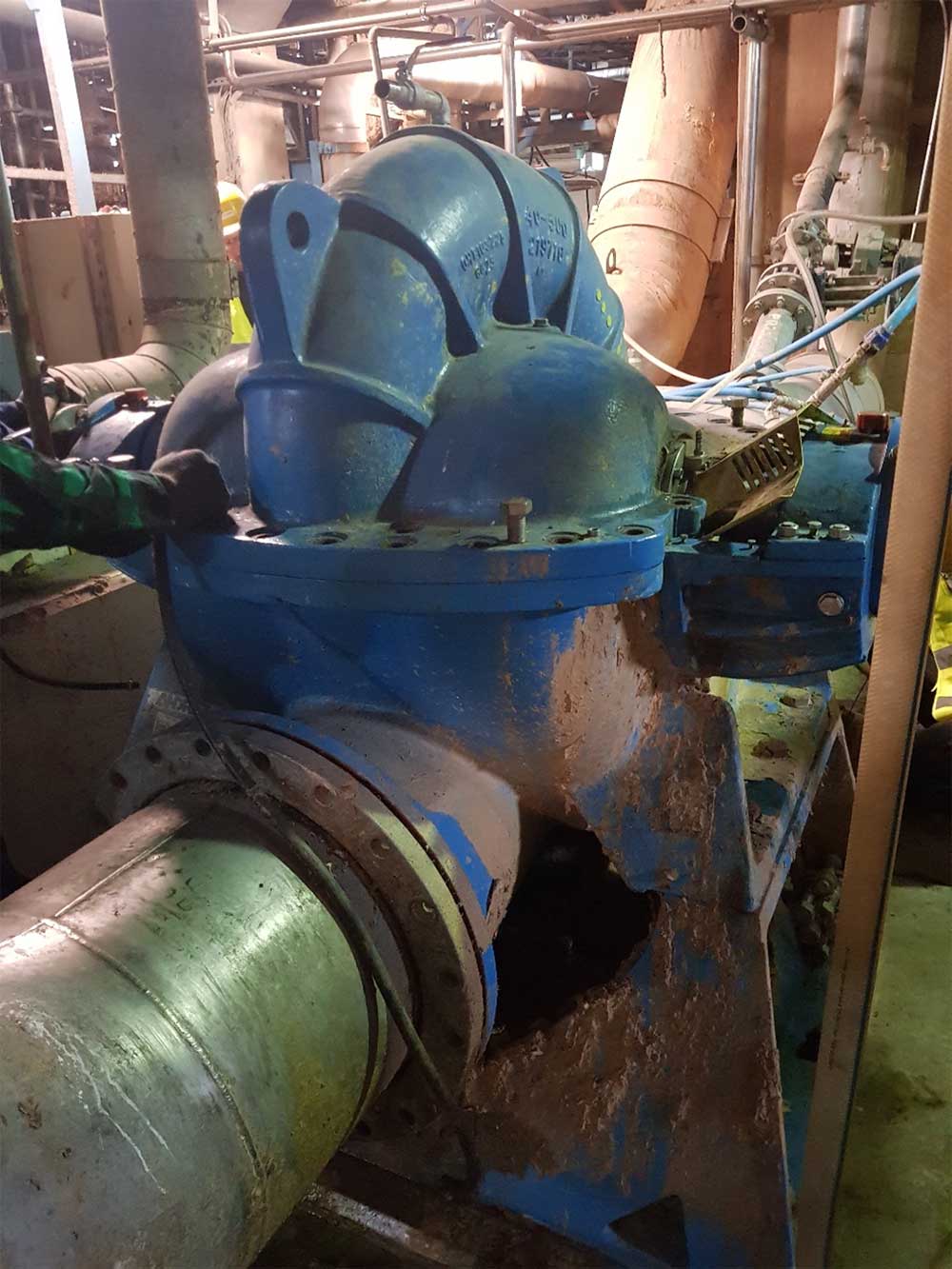 Cover of the MP2 pump before refit.